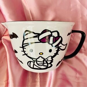 Hello Kitty by Sarino Halloween Mixing Bowl